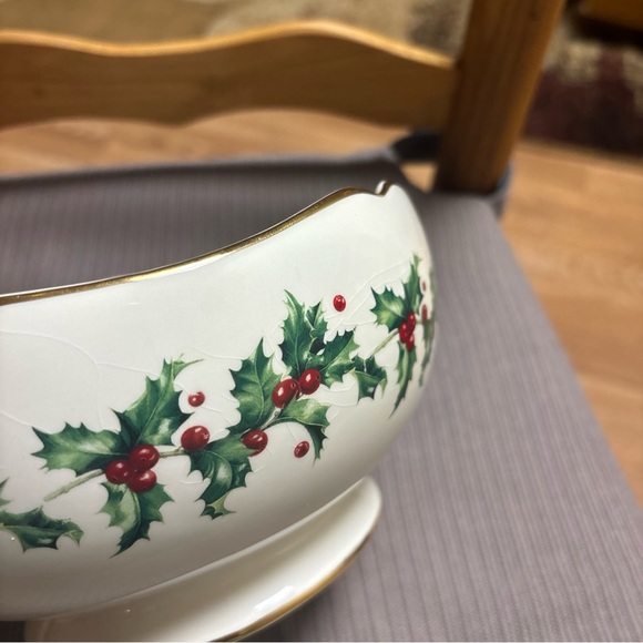 Lenox Holiday Bowl with Holly Design - Cream and Gold - Picture 4 of 5